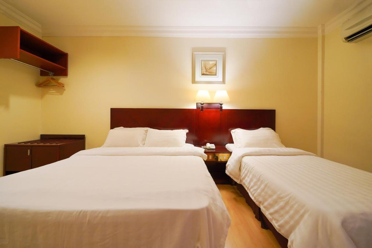 Capital O 89658 Bustani Hotel Джитра Екстериор снимка